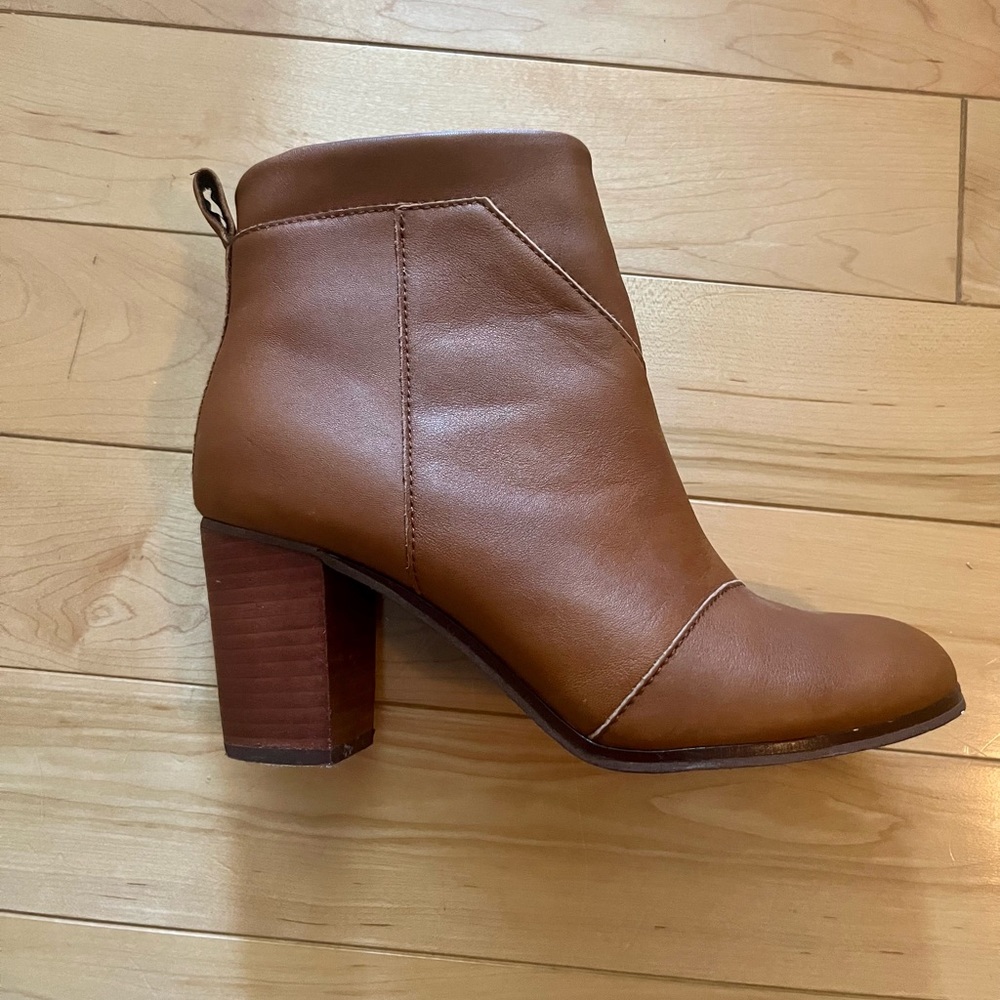 Toms Ankle Boots 8